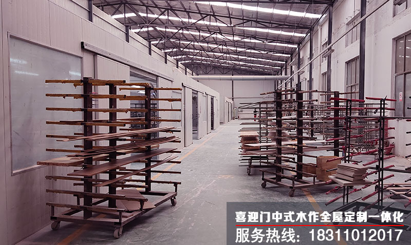 1604498186638182.jpg 喜迎門加工制作好的木板擺放架子區間展示