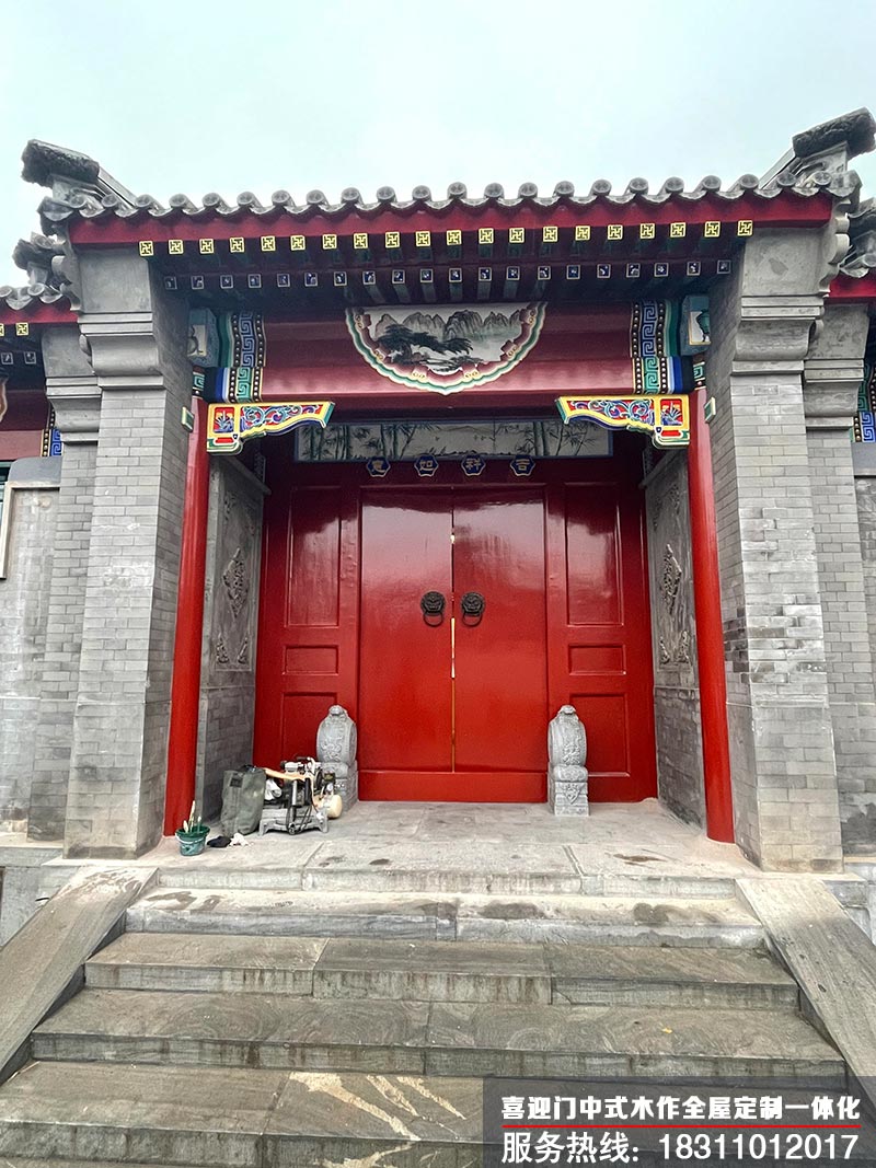 1671003563120385.jpg 四合院朱紅色實木大門