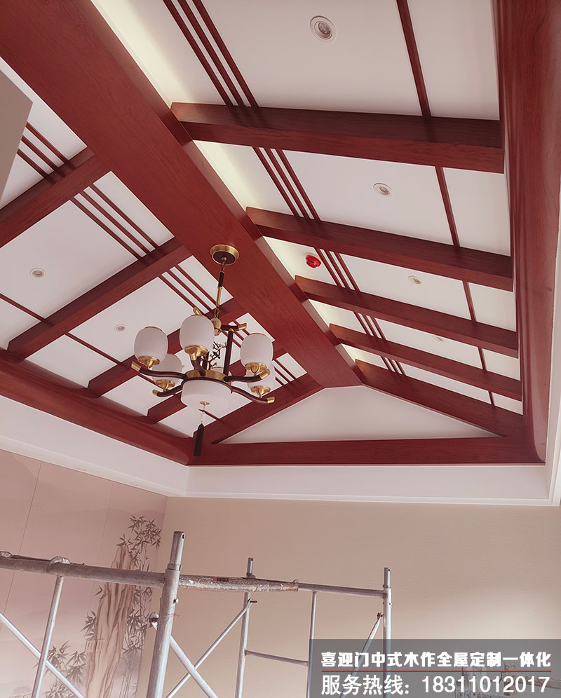 1704415980239780.jpg 中式別墅人字形吊頂展示